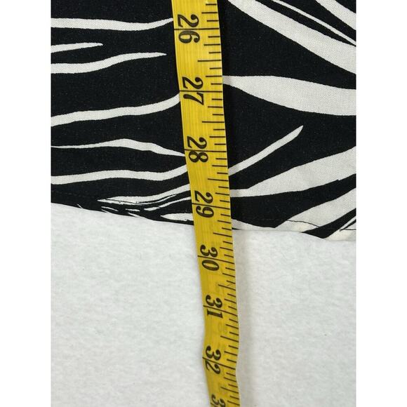 New! TORRID 0 Womens Harper Challis Pullover Tunic Black White Tropical Resort - Picture 11 of 11